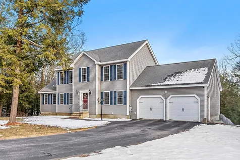 5 Lynwood Road Raymond NH 03077
