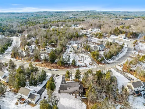 5 Lynwood Road Raymond NH 03077
