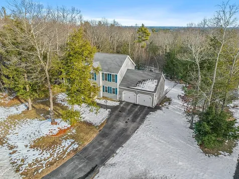 5 Lynwood Road Raymond NH 03077