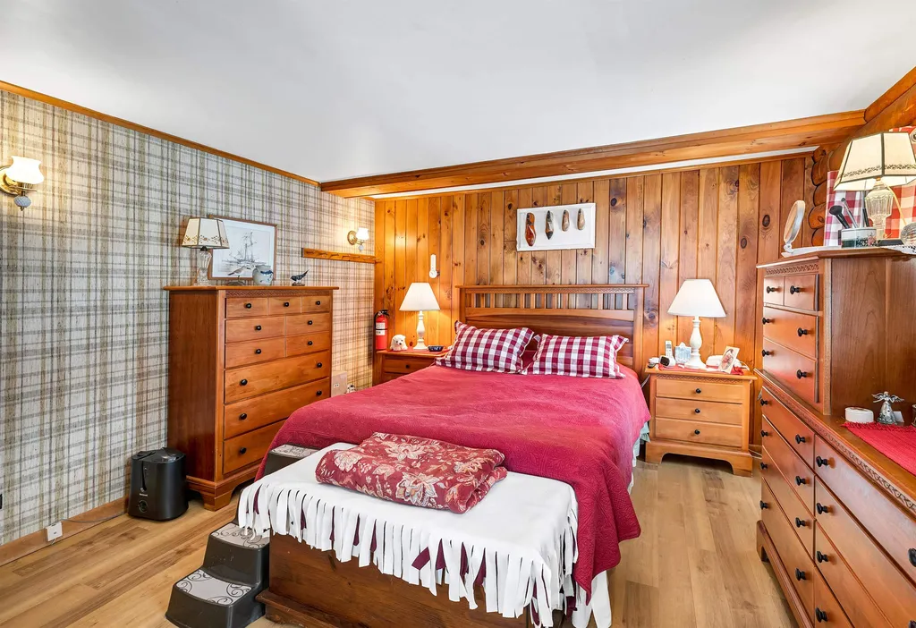 66 Pleasant Valley Road Wolfeboro NH 03894