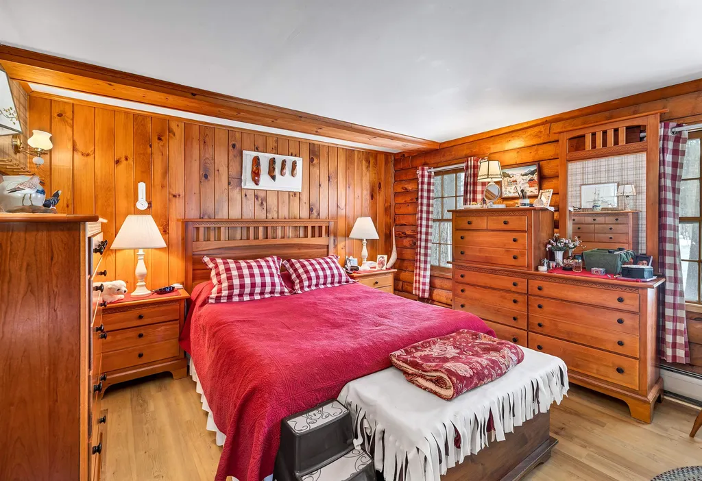 66 Pleasant Valley Road Wolfeboro NH 03894