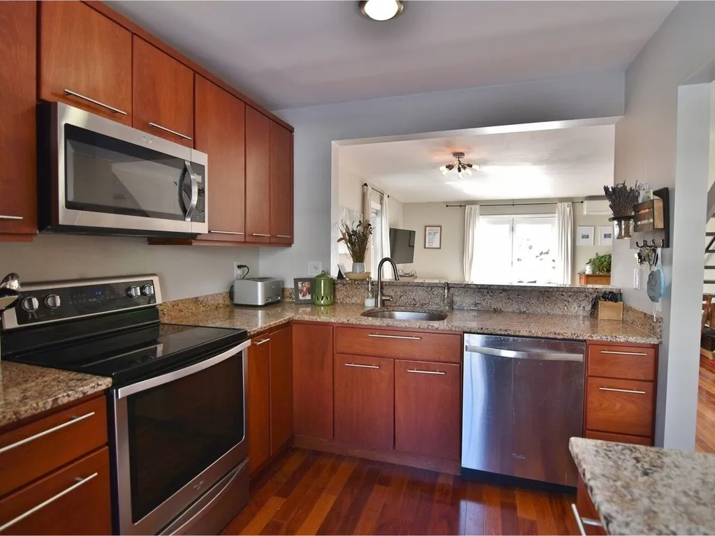 70 Pine Ledge Court Burlington VT 05401