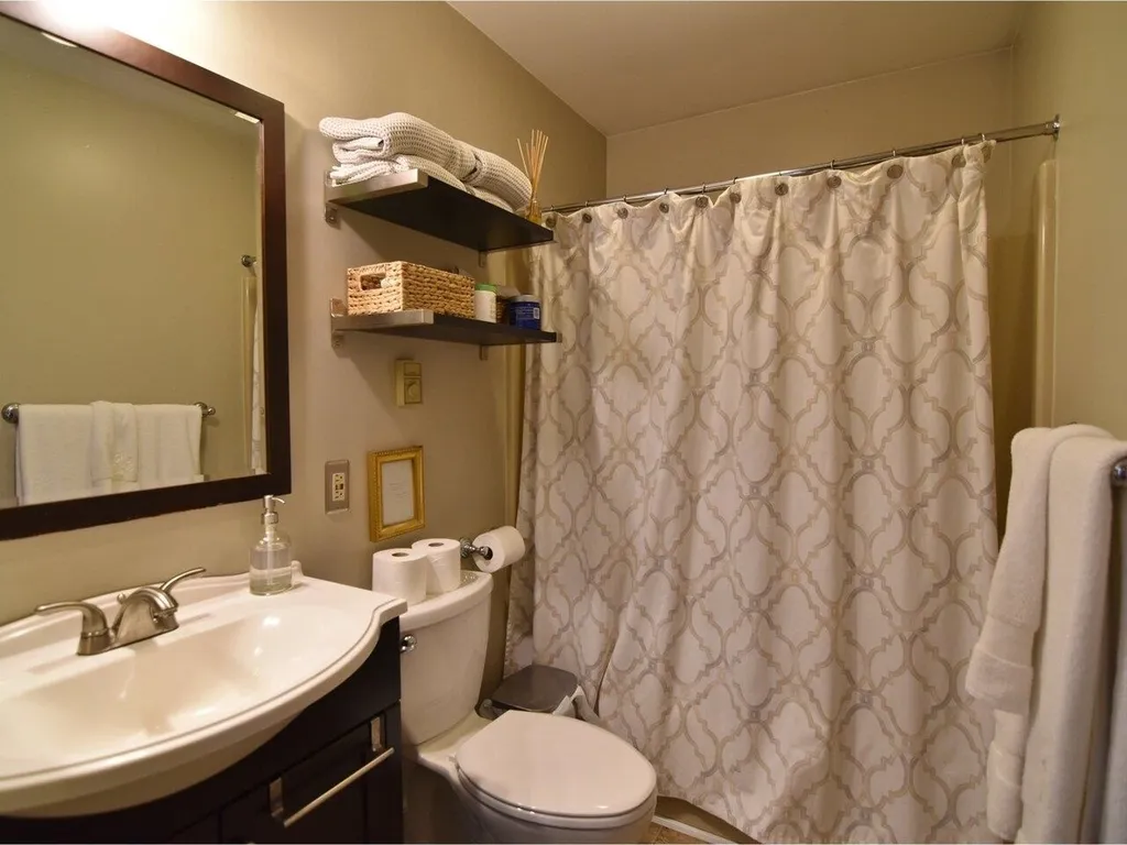 70 Pine Ledge Court Burlington VT 05401