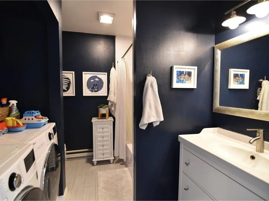 70 Pine Ledge Court Burlington VT 05401