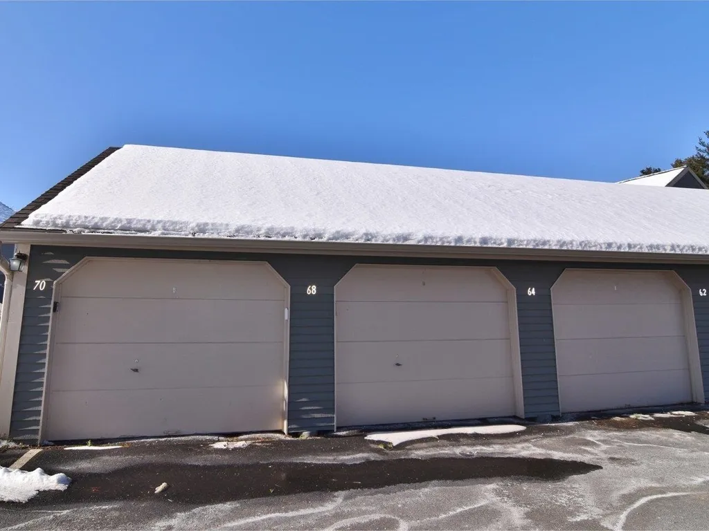 70 Pine Ledge Court Burlington VT 05401