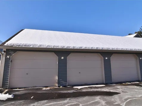 70 Pine Ledge Court Burlington VT 05401