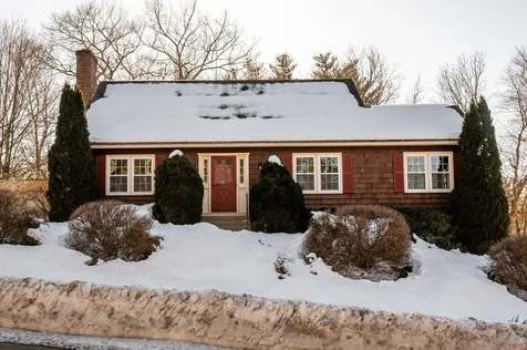 519 Coral Avenue Manchester NH 03104