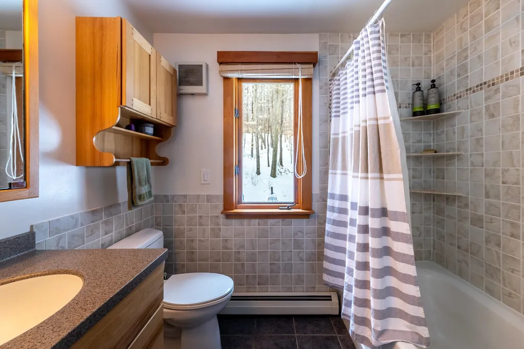 1737 Turnpike Road Norwich VT 05055