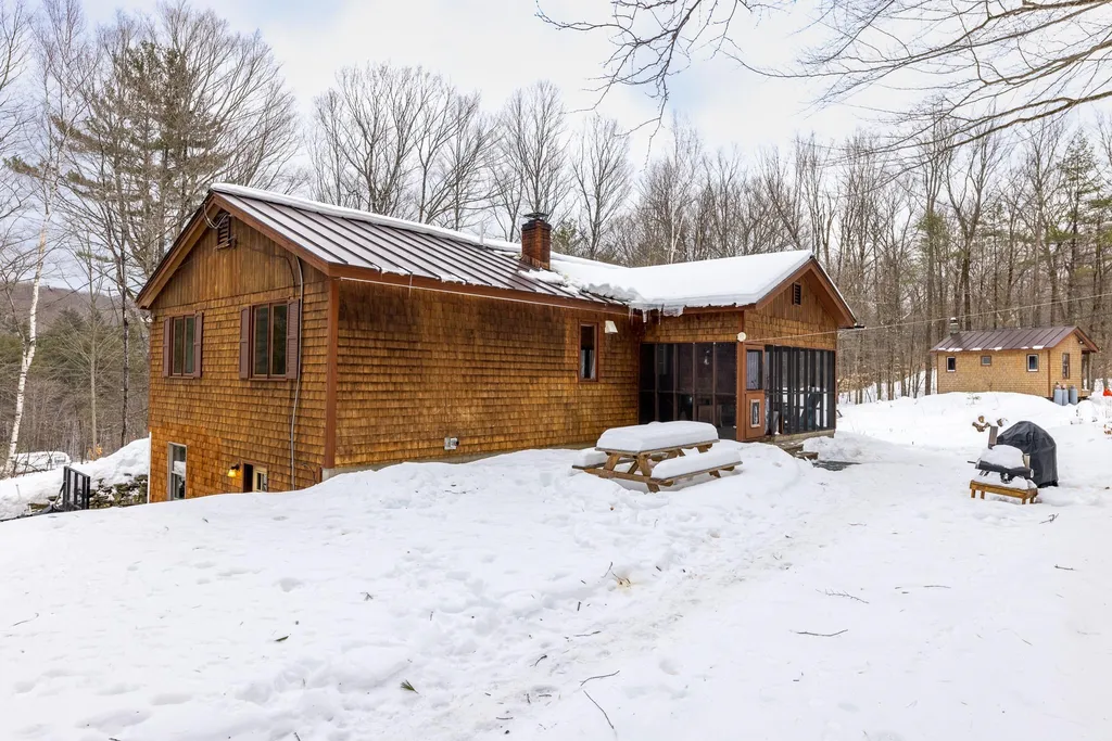 1737 Turnpike Road Norwich VT 05055