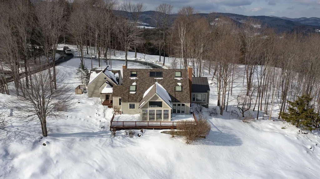 43 Rocky Top Lane Hartford VT 05059