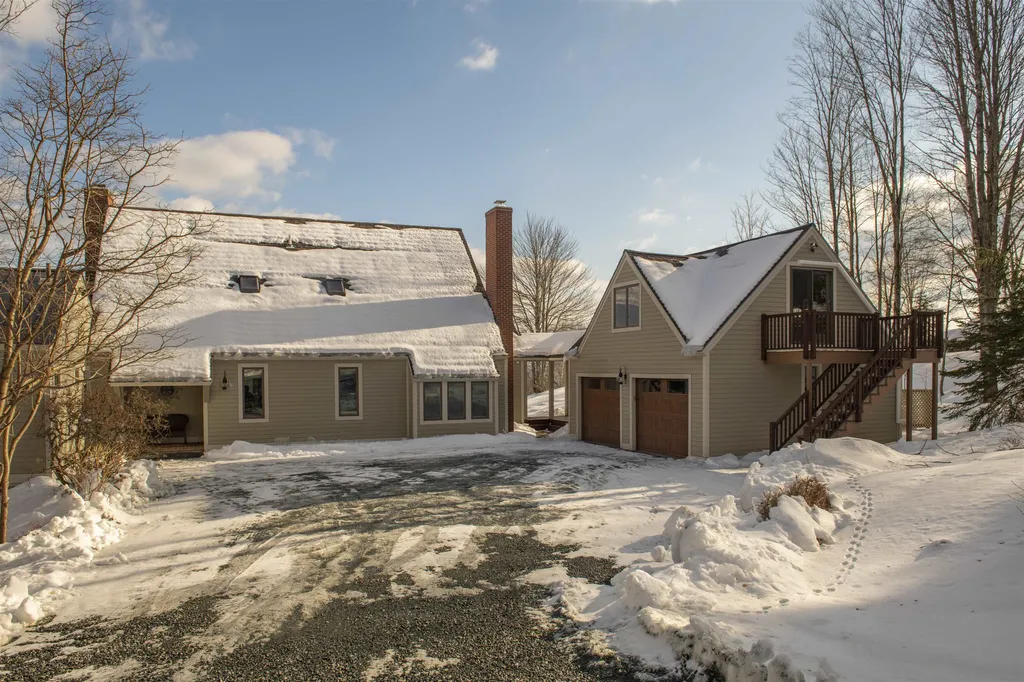 43 Rocky Top Lane Hartford VT 05059