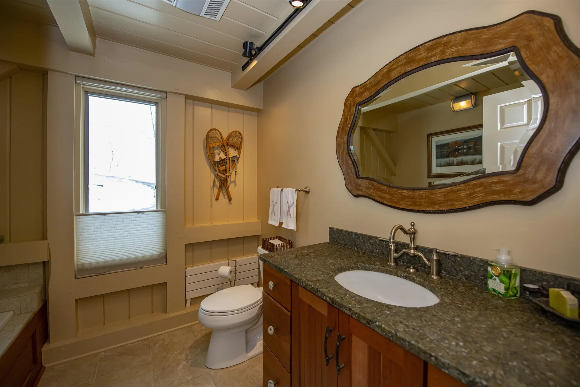 43 Rocky Top Lane Hartford VT 05059