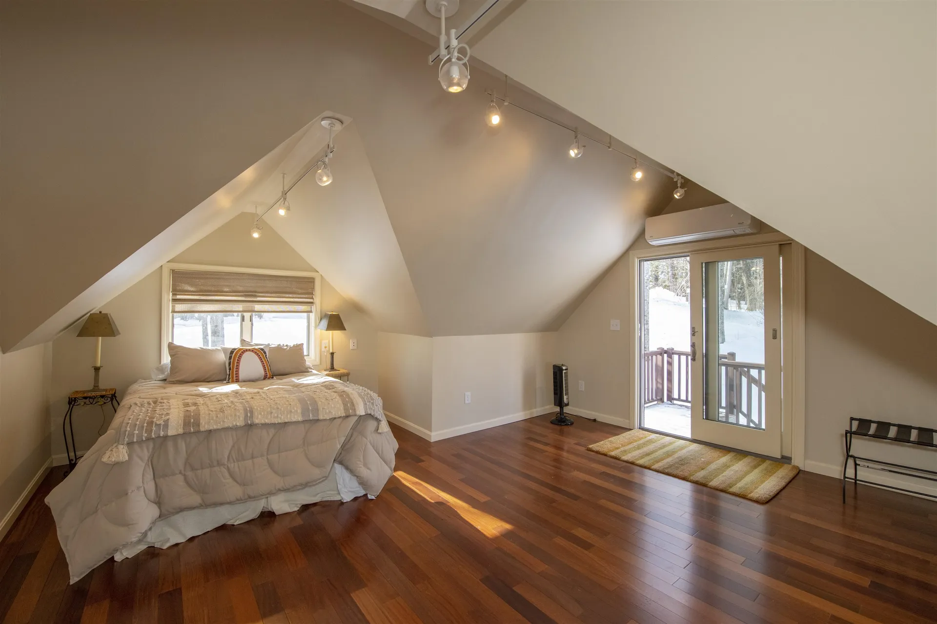 43 Rocky Top Lane Hartford VT 05059