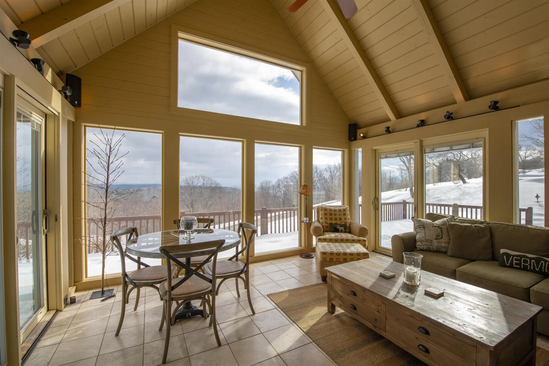 43 Rocky Top Lane Hartford VT 05059