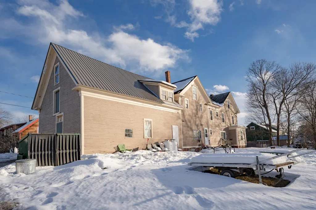 20-22 Ellis Court Keene NH 03431