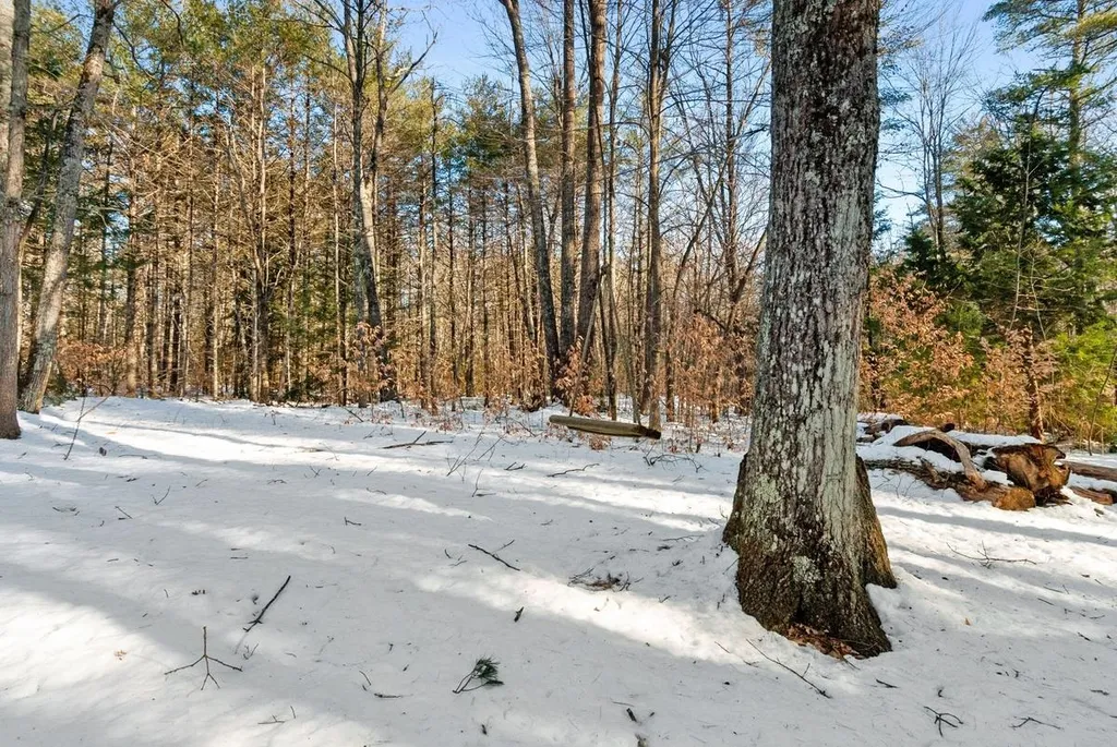 67 Camp Lee Road Epping NH 03042