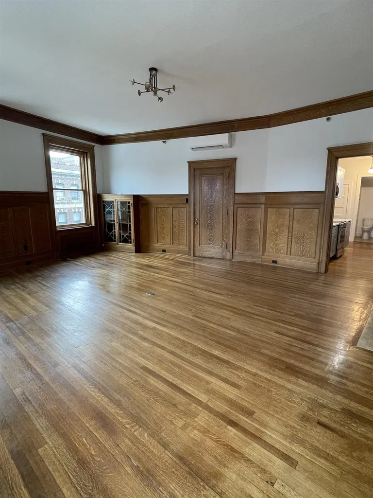 4 Elliot Street Brattleboro VT 05301