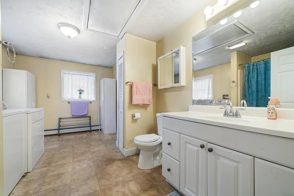 23 Windham Road Derry NH 03038
