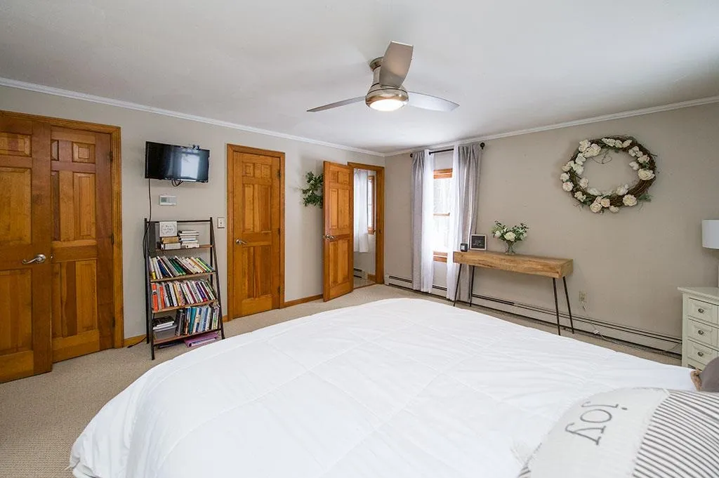 11 Maple Avenue Deerfield NH 03037