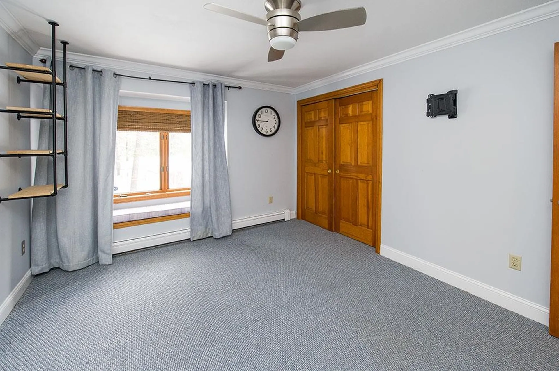 11 Maple Avenue Deerfield NH 03037