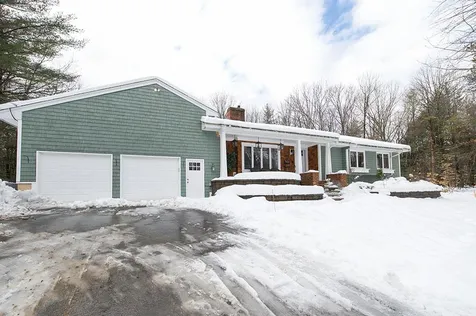 11 Maple Avenue Deerfield NH 03037