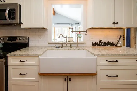 11 Maple Avenue Deerfield NH 03037