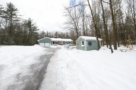 11 Maple Avenue Deerfield NH 03037