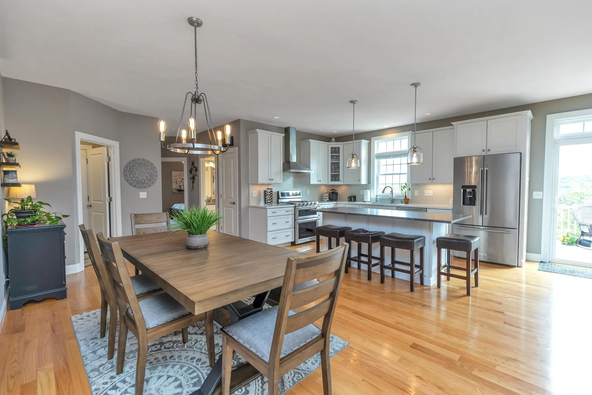 102 Brookview Drive Hooksett NH 03106
