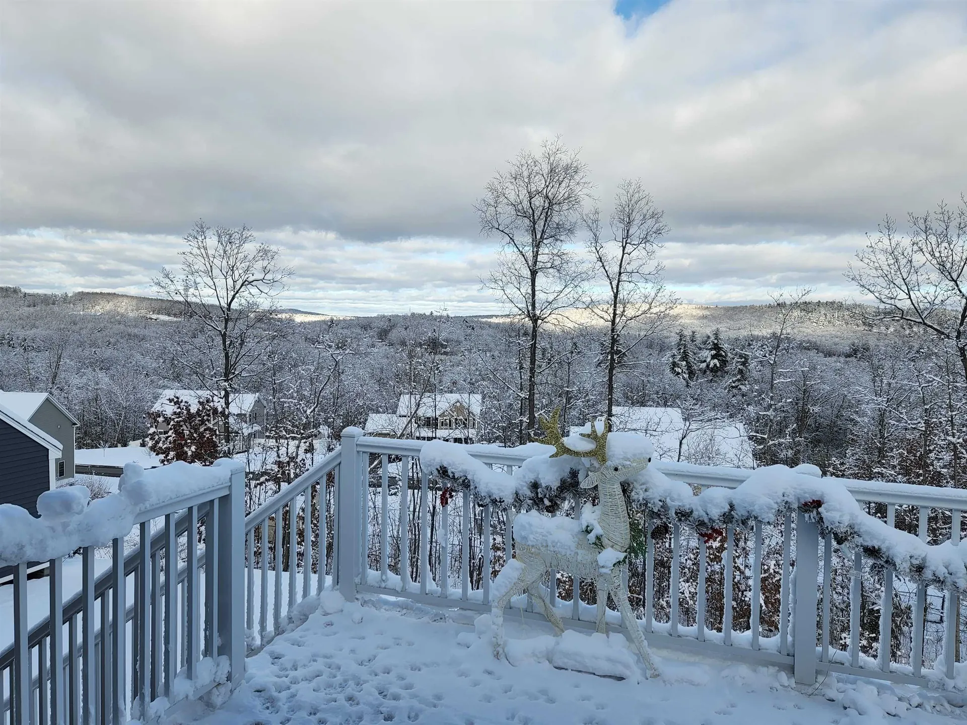 102 Brookview Drive Hooksett NH 03106
