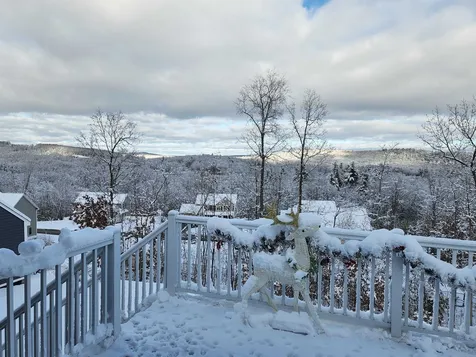 102 Brookview Drive Hooksett NH 03106