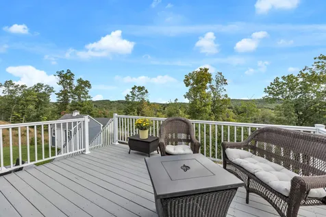 102 Brookview Drive Hooksett NH 03106