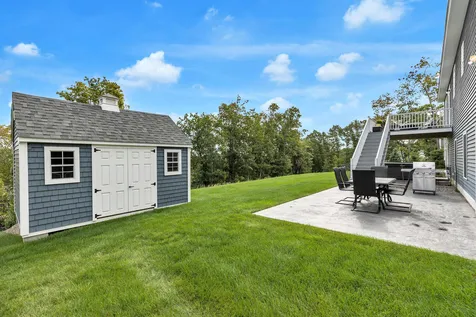 102 Brookview Drive Hooksett NH 03106