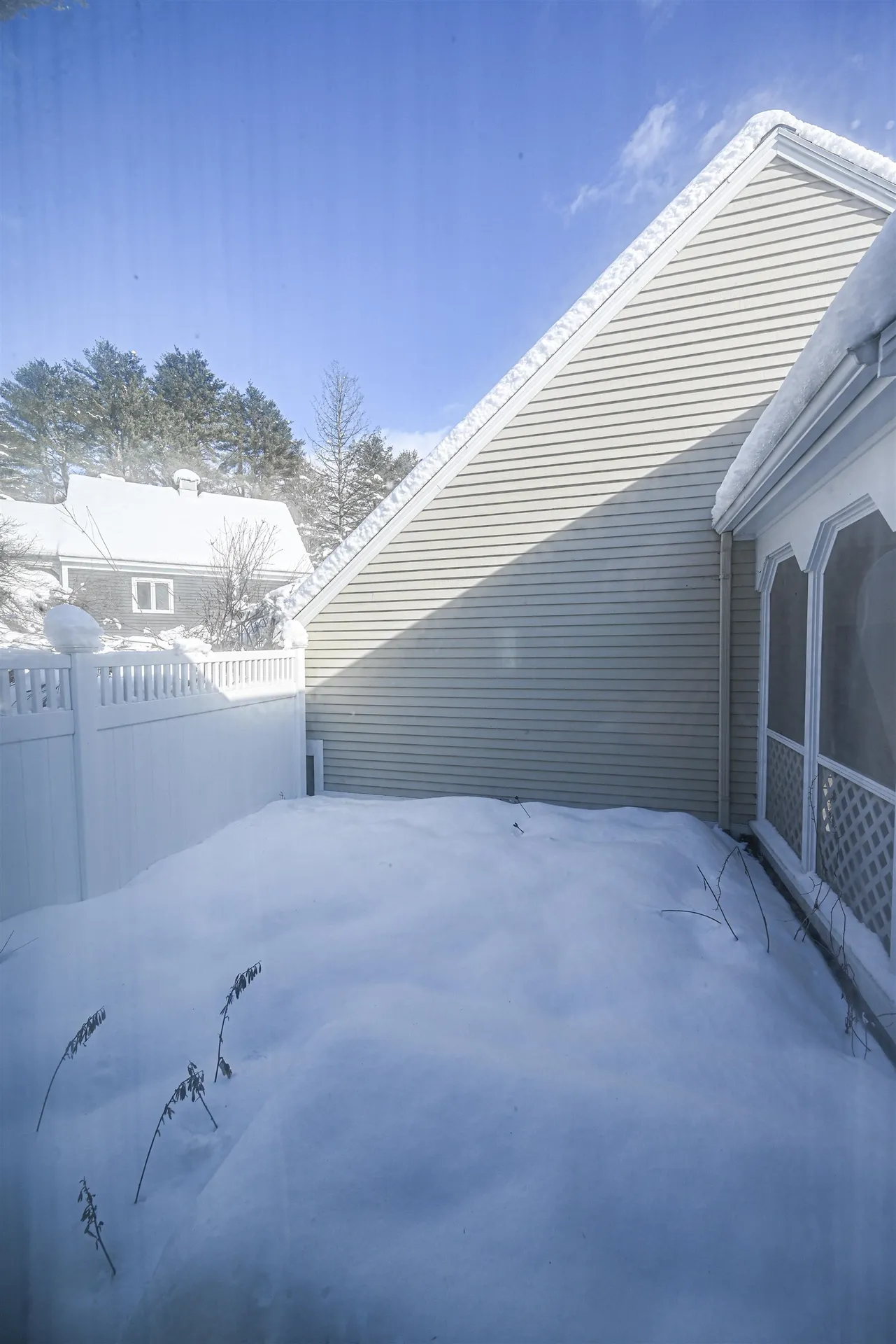 406 Straw Hill Road Manchester NH 03104