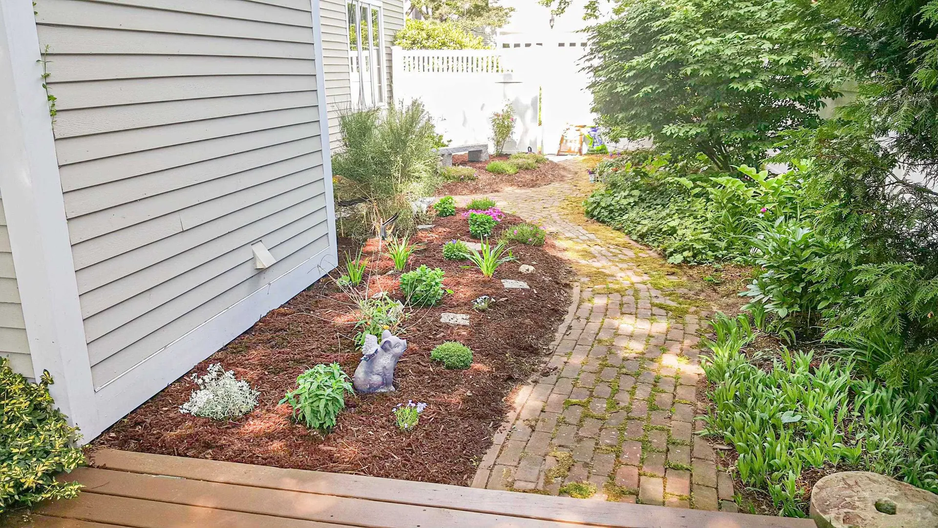 406 Straw Hill Road Manchester NH 03104
