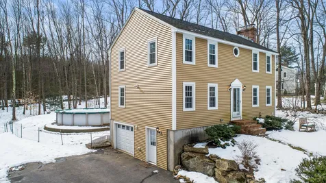 30 Lexington Drive Hampstead NH 03841