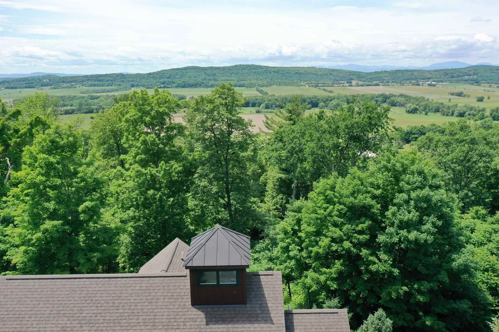 99 Ledgemont Lane Cornwall VT 05753