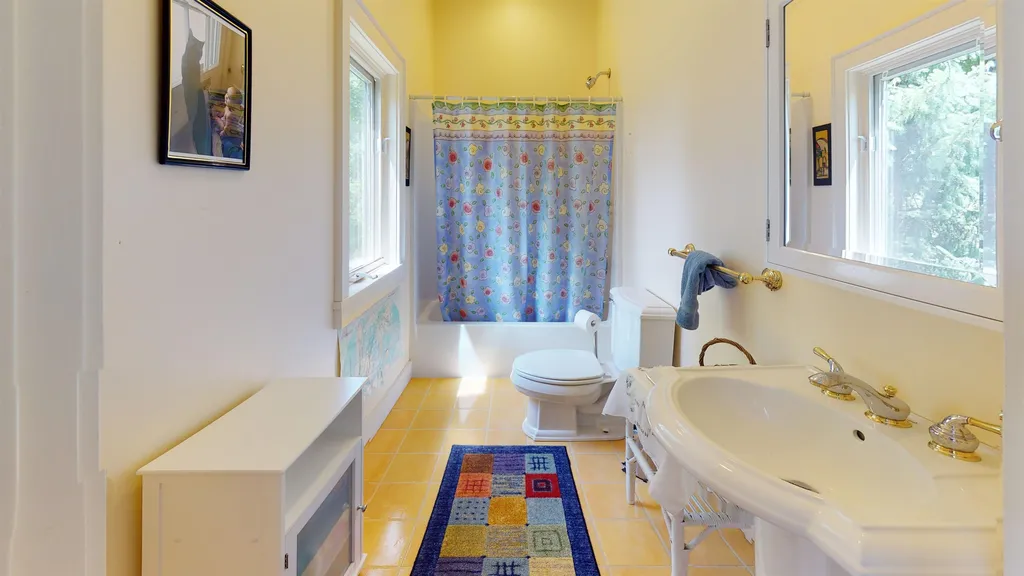 99 Ledgemont Lane Cornwall VT 05753