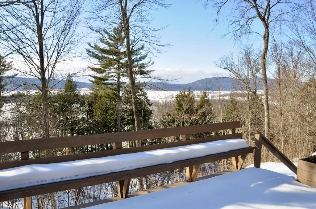 99 Ledgemont Lane Cornwall VT 05753