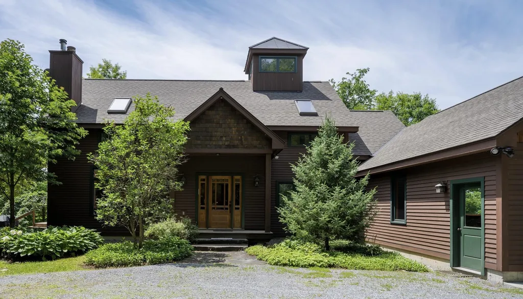 99 Ledgemont Lane Cornwall VT 05753