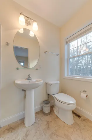 6 Aspen Lane Stratham NH 03885