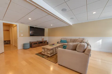 6 Aspen Lane Stratham NH 03885