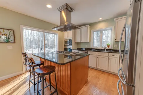 6 Aspen Lane Stratham NH 03885