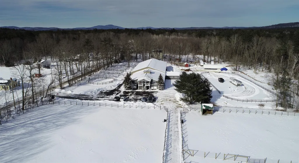 295 Stumpfield Road Hopkinton NH 03229