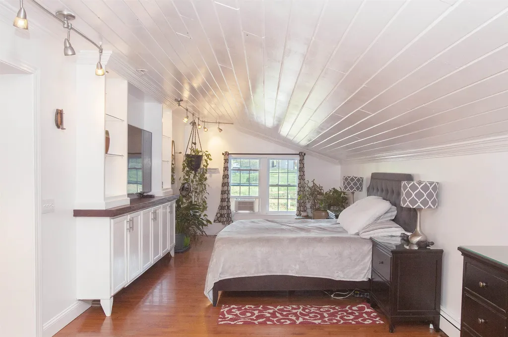 295 Stumpfield Road Hopkinton NH 03229
