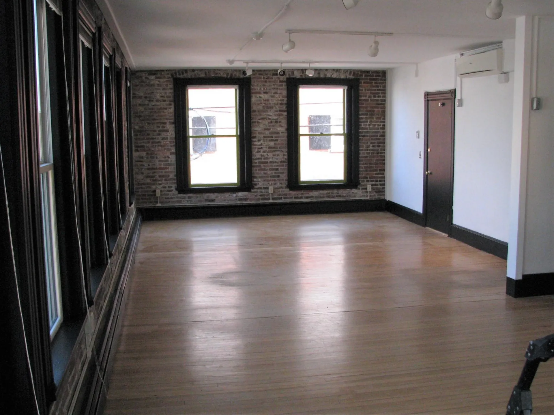 208 Market Street Portsmouth NH 03801