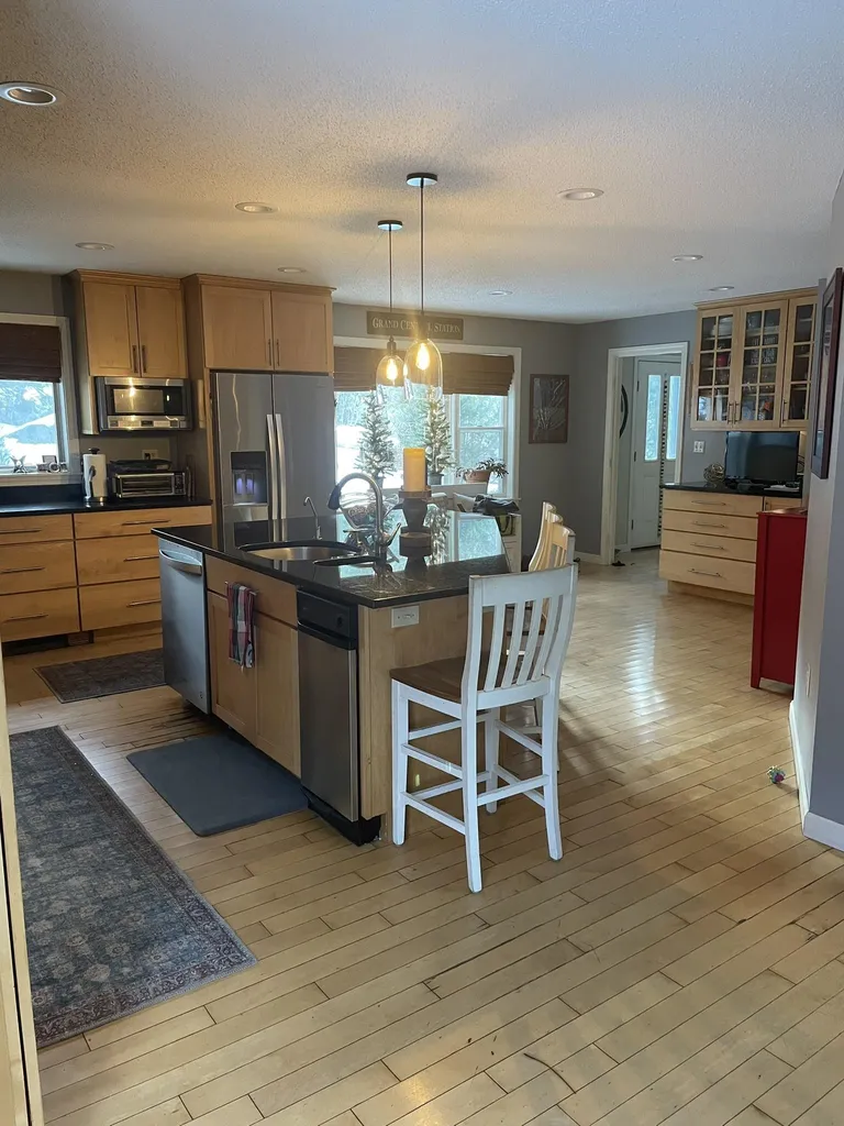 13 Nottingham Circle Lebanon NH 03766