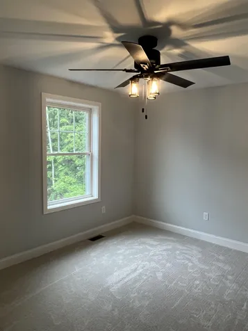 15b Biggs Avenue Epping NH 03042