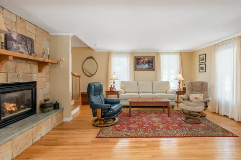 9 Brewster Heights Wolfeboro NH 03894-4403