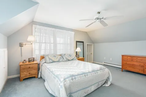 9 Brewster Heights Wolfeboro NH 03894-4403
