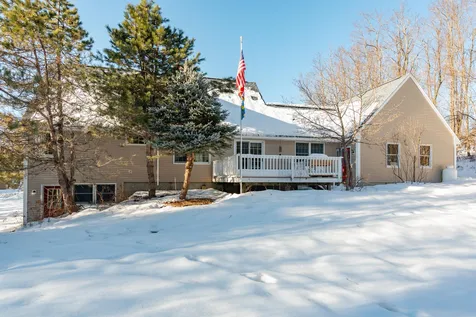 9 Brewster Heights Wolfeboro NH 03894-4403